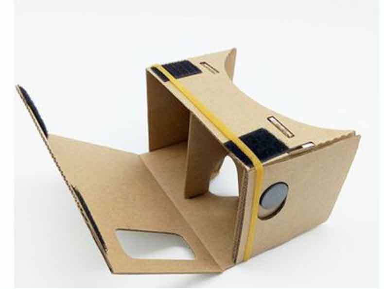 Lunettes en carton VR