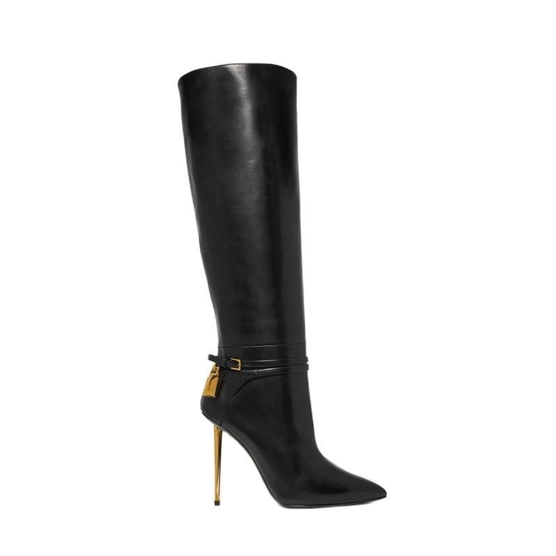 Bottes classiques noires simples pour femmes