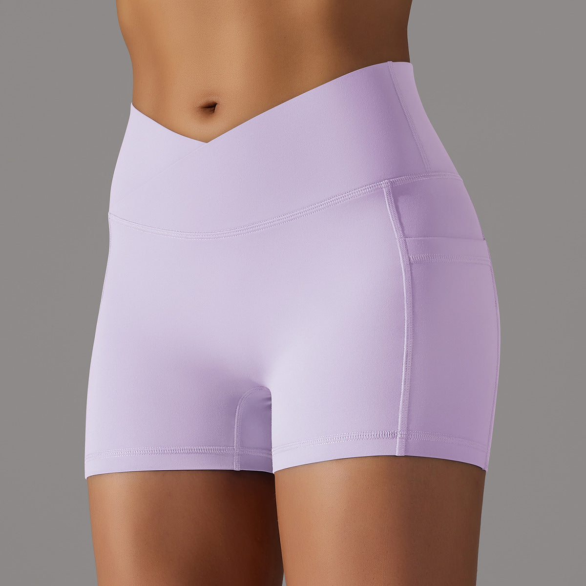 Shorts de yoga avec conception de poche de téléphone pantalons de sport pour femmes