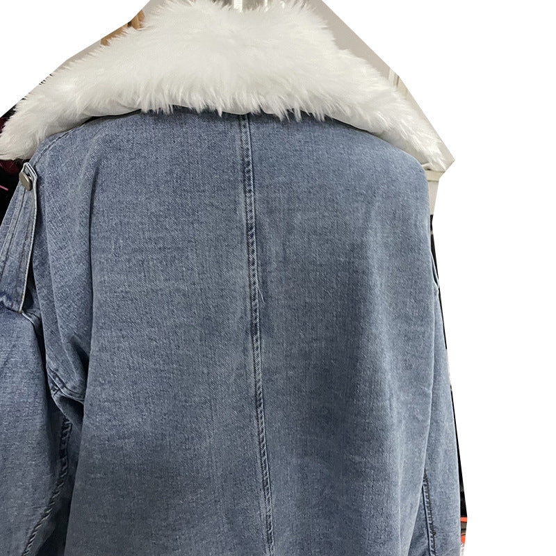 Veste en jean délavé avec fourrure intégrée