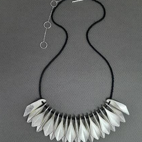 Collar Cardumen Grande Plata